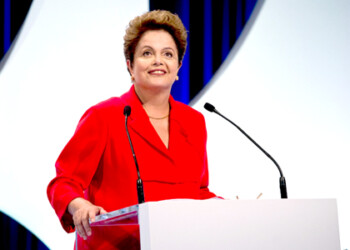De acuerdo con la revista Veja, para tener acceso a millonarios contratos con Petrobras, un grupo de empresas se comprometía a pasar parte de sus ganancias a una organización de lavado de dinero