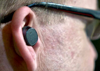 Motorola dio a conocer el primer auricular inteligente del mercado como parte de su nueva serie de productos