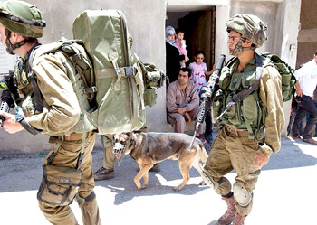La misiva, que ha sido aprobada por la censura militar tras un largo y complejo proceso legal, insiste en que “en muchos casos, la inteligencia impide que el acusado pueda recibir un juicio justo en tribunales militares, ya que las pruebas contra él no son reveladas”