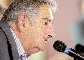 “Si bien no tiene una aurora rosada despejada, el futuro depende de nuestro andar, de nuestra iniciativa"