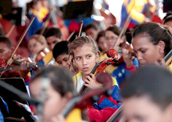El programa, en el que participarán 36.000 niños y niñas inscritos en el Sistema, trabajará de la mano con el proyecto de atención hospitalaria