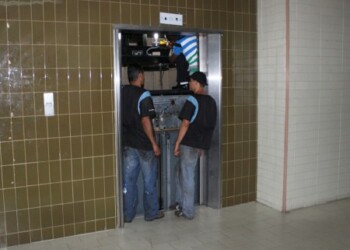 Hacen mantenimiento preventivo a ascensores