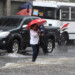 El deslizamiento de un talud en la principal arteria de San Diego – San José y al menos tres vías anegadas fue el saldo de las lluvias registradas este viernes en la capital del estado Miranda, cuando el caos vehicular marcó la pauta.