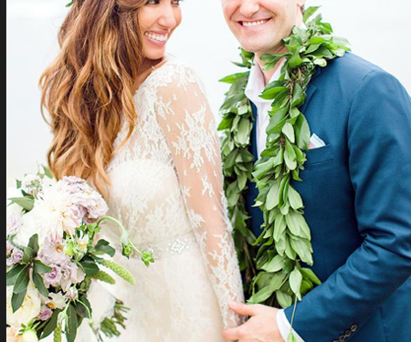 a revista tuvo la primera foto de los recién casados donde se ven sonriendo muy enamorados