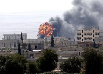 Al menos 30 miembros del grupo yihadista Estado Islámico (EI) murieron en las últimas horas en bombardeos aéreos de la coalición internacional cerca de la presa de Mosul  CORT. REUTERS