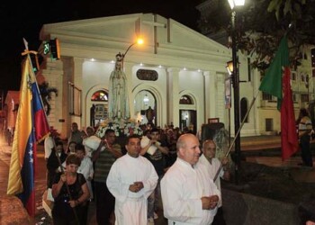 El día de hoy a partir de las 9:00 a.m. se oficiará la misa y la bendición de las mascotas, por lo que los feligreses podrán acercarse al templo con sus compañeros animales para disfrutar de la homilía en conmemoración a San Francisco de Asís.