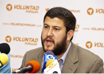 "Si usted jueza Barreiros, que seguramente debe estar escuchando este pronunciamiento, reivindíquese ante la historia y ante millones de venezolanos", dijo el dirigente