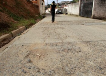 El bacheo es un “pañito de agua tibia“