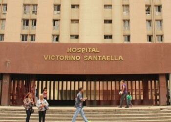 Jefe de personal y administrador también recibieron la baja en sus funciones