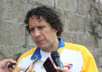 “Atendemos el requerimiento del pueblo, esta carpeta asfáltica se está haciendo debido a las reuniones y asambleas a las que acudieron los vecinos”
