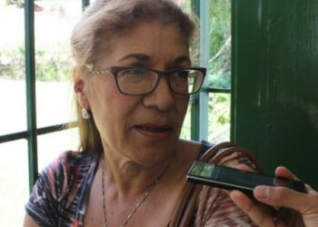 “El asfaltado es deplorable y no se puede transitar desde que acabó el plan donde trabajamos por la comunidad”