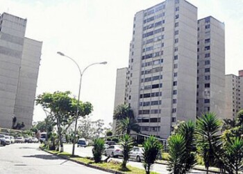 Mercado de La Rosaleda tiene problemas con el terreno donde laboran
