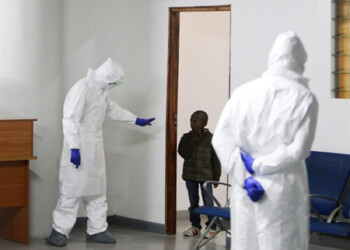 El gobierno chino enviará a 480 de sus médicos próximamente a Liberia para tratar a enfermos de ébola en Liberia  EFE