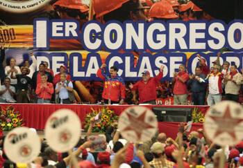 Durante el 1º Congreso de la Clase Obrera, que se desarrolló en el Poliedro de Caracas,  Maduro informó que ha aprobado el aumento del precio de la gasolina  AVN