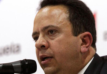 “Desde el punto de vista cambiario” el manejo de los precios de las divisas “es un aspecto muy delicado y por ello no es un asunto que se ventile de manera pública"