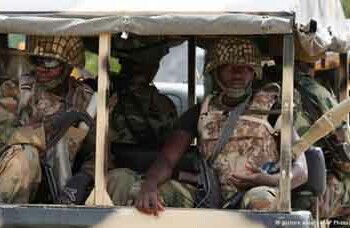 El Ejército nigeriano aseguró haber recuperado la localidad de Chibok, en el noreste del país, tomada por el grupo terrorista Boko Haram  AP