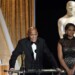 Actor Harry Belafonte recibe Oscar
honorífico por su labor humanitaria
