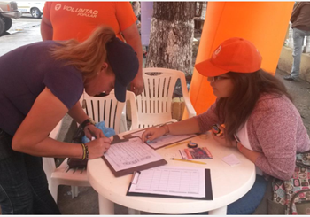Miles de venezolanos descontentos acudieron a los 752 puntos naranjas que estuvieron habilitados a nivel nacional