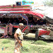 Al menos 56 personas murieron este martes, cuando un autocar lleno de pasajeros chocó de frente con un camión en el sur de Pakistán