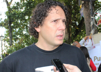 El alcalde Francisco Garcés encabezó la representación que se trasladó hacia la ciudad capital