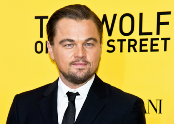 Leo pasó la mayor parte de su viaje a Miami hasta apartando sus ojos en las super modelos
