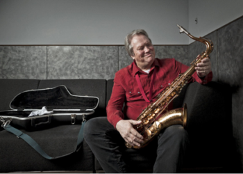 El músico es el responsable del saxo tenor que contribuyó a dar ese sonido de blues a “Brown Sugar”, uno de los grandes éxitos de los Stone