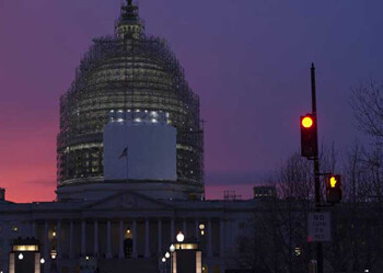 Legisladores republicanos por Florida, donde se concentra la mayor parte de la comunidad cubana, han criticado duramente la decisión de Obama y han advertido de que se reservan “todo tipo de acciones” para bloquear en el Congreso la decisión del presidente de restablecer las relaciones diplomáticas con Cuba