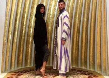 Cantante desato la furia de los musulmanes con su mezquita