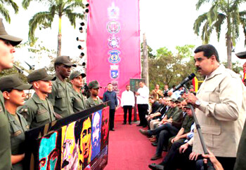 El Presidente de la República dirigió el acto de ascenso del personal asimilado de la Fuerza Armada Nacional Bolivariana en Caracas