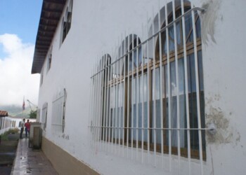 Invirtieron todo el certificado en ella seguridad