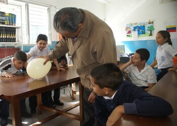 Con su proyecto “La construcción de la cultura científica desde el arte de vivir bien de las familias venezolanas desde las escuelas” buscan el conocimiento y la autogestión a través de la ciencia y sus experimentos