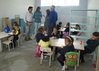 La Directora informó a la colectividad que hay cupos para todos los niveles y modalidades de educación inicial, a partir de los 4 años de edad