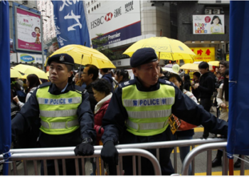 La situación política es tensa en Hong Kong, donde hasta 100.000 personas se manifestaron el año pasado para reclamar mayores libertades