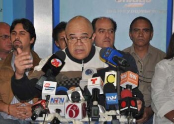 Jesús “Chuo” Torrealba ofreció una rueda de prensa en las instalaciones de la Sede Nacional de Copei.