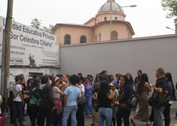 Según el presidente de la República el asueto fue solo para media diversificada, sin embargo las escuelas no recibieron tampoco a los alumnos de primaria
