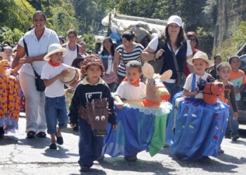 Desfile de la Burriquita por la paz y la Seguridad de San Pedro