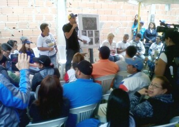 Con un II gabinete parroquial en el callejón Felipe Neri de El Vigía se revisó el status de los compromisos adquiridos, los cuales se han retrasado por falta de cemento y materiales de construcción