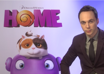 “Me gustaría ser un villano. Y… realmente me gustaría interpretar The Riddler.
No siento que lo hayan usado mucho, ¿o sí?”