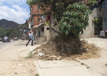 Vecinos afirmaron que los servicios han mejorado paulatinamente y están en el censo del proyecto tricolor para la rehabilitación y pintura de fachadas de las viviendas
