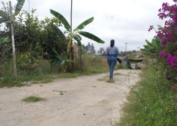 La instalación de tuberías por parte de Hidrocapital va a paso de morrocoy según aseguraron los afectados, quienes tienen que gastar hasta un sueldo mínimo para comprar agua