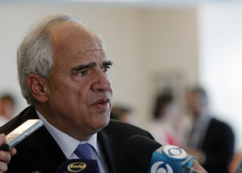 “Creo que tenemos que sentarnos con mucha franqueza todos los países, por supuesto incluidos los Estados Unidos, a discutir para dónde van estas relaciones hemisféricas”