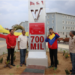 El presidente de la República, Nicolás Maduro, develó este domingo el hito de la vivienda número 700.000, ubicada en el urbanismo Ciudad Hugo Chávez Frías, en el sector Playa Grande de Catia La Mar, estado Vargas, donde destacó que "van rumbo a la meta de un millón de viviendas", esperando llegar a los 3 millones como se lo propuso Chávez.