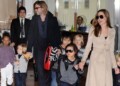 En marzo pasado la actriz estadounidense, que se casó con Brad Pitt en 2014, reveló que ya no podría tener más hijos biológicos al haberse realizado una operación en la que se quitó los ovarios