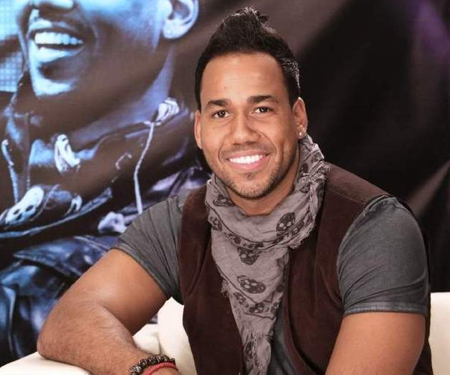 El neoyorquino Romeo Santos, el colombiano Juanes y la española Natalia Jiménez actuarán en la gala de entrega de los Premios Billboard de la Música Latina  ARCHIVO