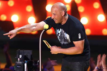 Vin Diesel le cantó a  Paul Walker en los MTV  Movie Awards 2015