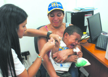 Ambulatorios, hospitales y centros de salud iniciaron este domingo la jornada de vacunación de Las Américas 2015.