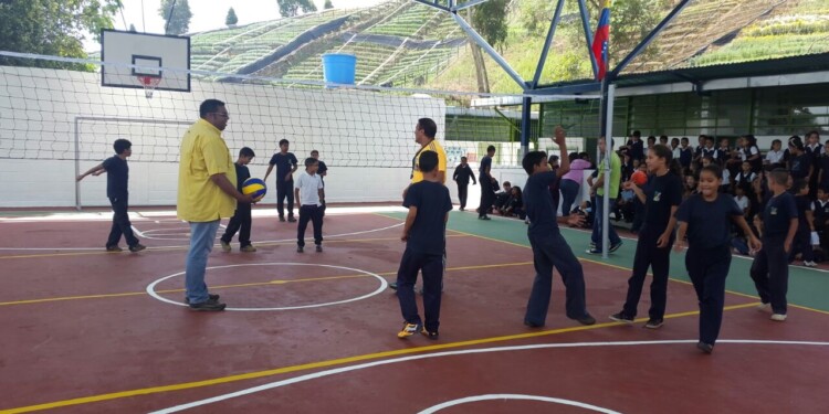 El 18 de junio esperan la visita de varias escuelas mirandinas para torneos de fútbol sala, maratón y juegos tradicionales