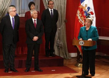 Bachelet realizo cambios en el gabinete para renovar las energias