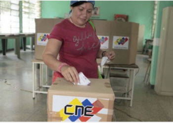 Tibisay Lucena insistió en declaraciones a un programa dominical de la emisora Televen que el organismo rector del voto se encuentra en la actualidad concentrado en los procesos pre electorales