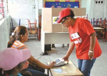 Más de tres millones de venezolanos votaron el domingo en las primarias del Partido Socialista Unido de Venezuela (PSUV)